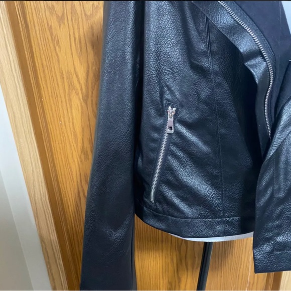 FAUX leather Moro jacket - Picture 4 of 10